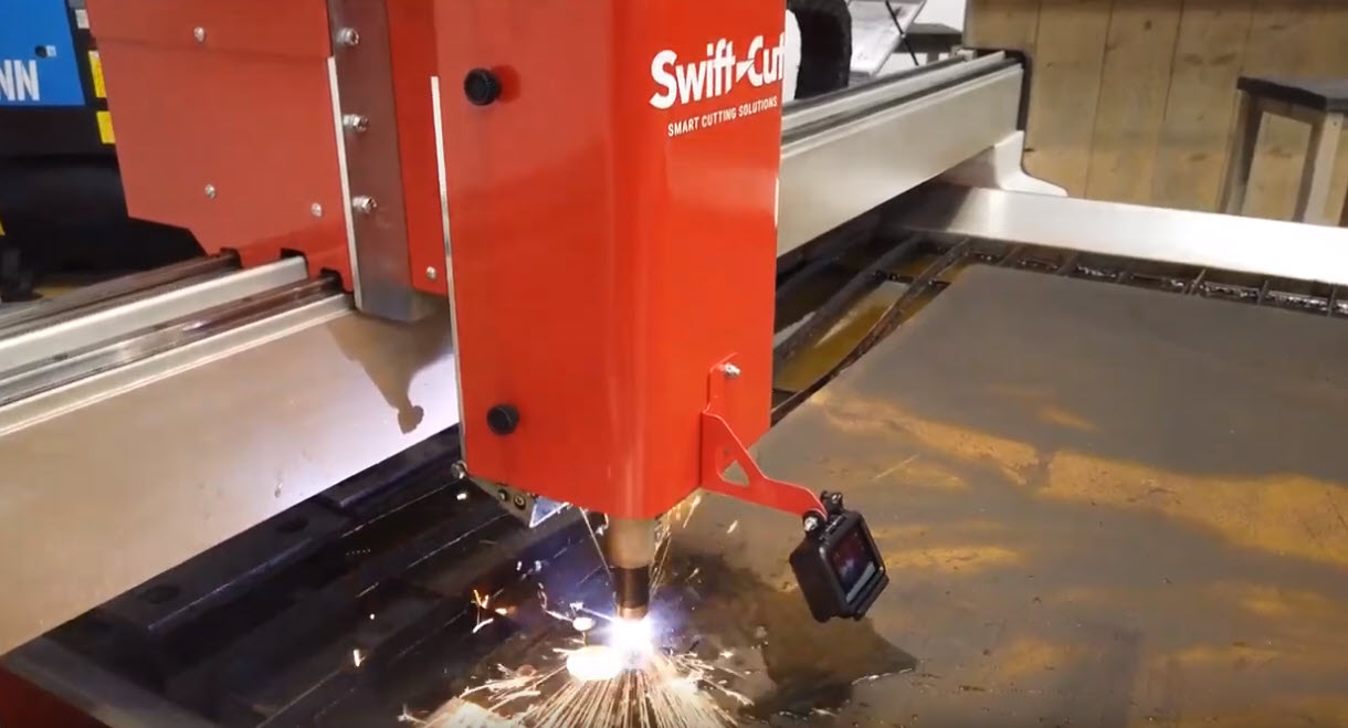 Table de découpe plasma CNC Swift-Cut Pro 10mm avec étincelles pour découpe plasma de métal